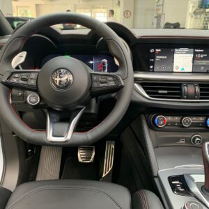 ALFA ROMEO STELVIO (2) 2.2 210 Q4 COMPETIZIONE AT8 – Image 10
