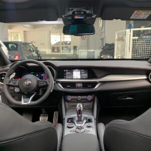 ALFA ROMEO STELVIO (2) 2.2 210 Q4 COMPETIZIONE AT8 – Image 12