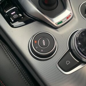 ALFA ROMEO STELVIO (2) 2.2 210 Q4 COMPETIZIONE AT8 – Image 18