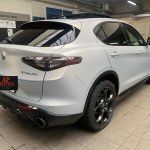 ALFA ROMEO STELVIO (2) 2.2 210 Q4 COMPETIZIONE AT8 – Image 4